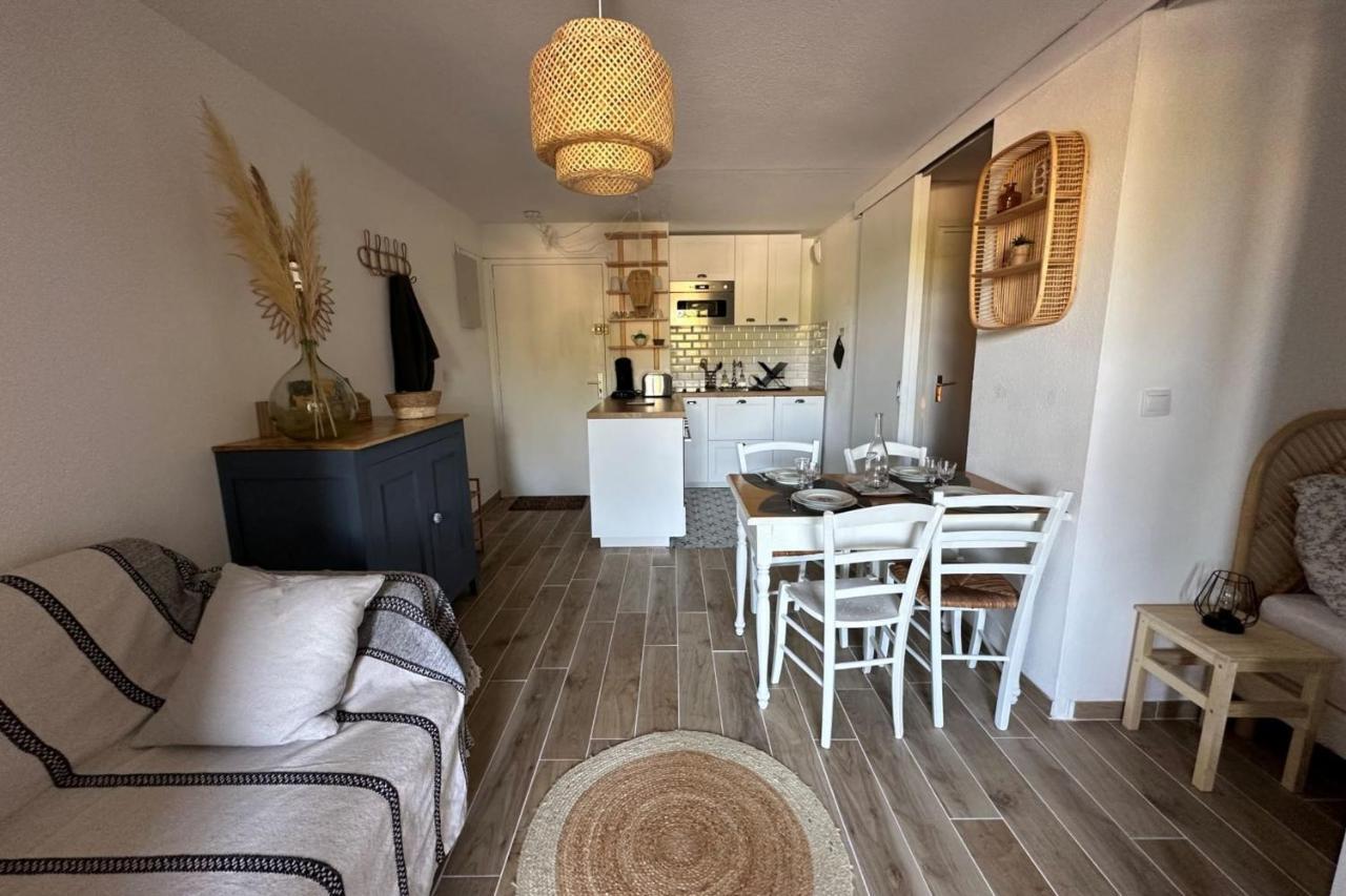 Very Cosy Apartment At 200 M From The Beaches La Londe-les-Maures Εξωτερικό φωτογραφία