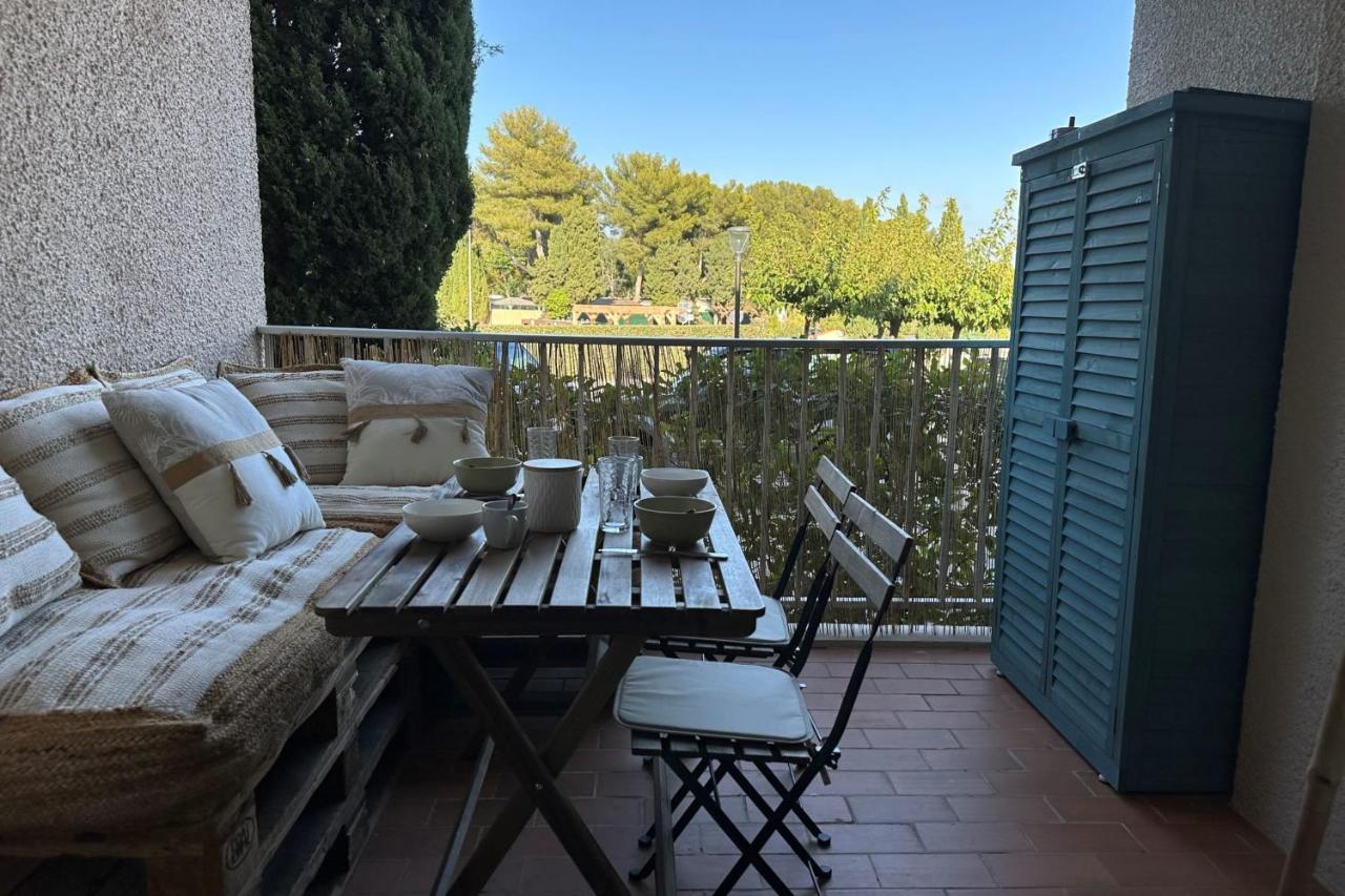 Very Cosy Apartment At 200 M From The Beaches La Londe-les-Maures Εξωτερικό φωτογραφία