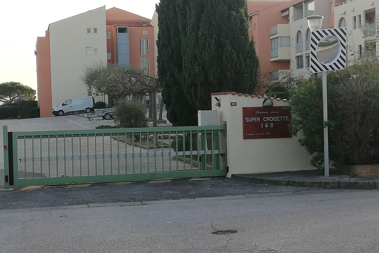 Very Cosy Apartment At 200 M From The Beaches La Londe-les-Maures Εξωτερικό φωτογραφία