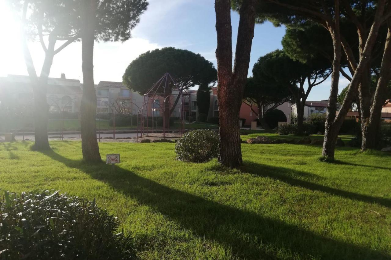 Very Cosy Apartment At 200 M From The Beaches La Londe-les-Maures Εξωτερικό φωτογραφία
